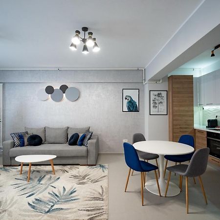 Moonlight Mamaia Apartments Екстер'єр фото
