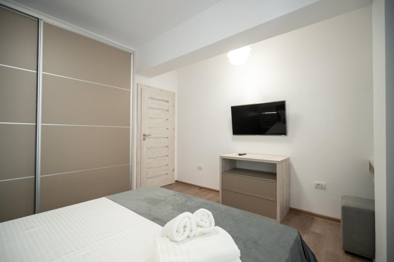 Moonlight Mamaia Apartments Екстер'єр фото