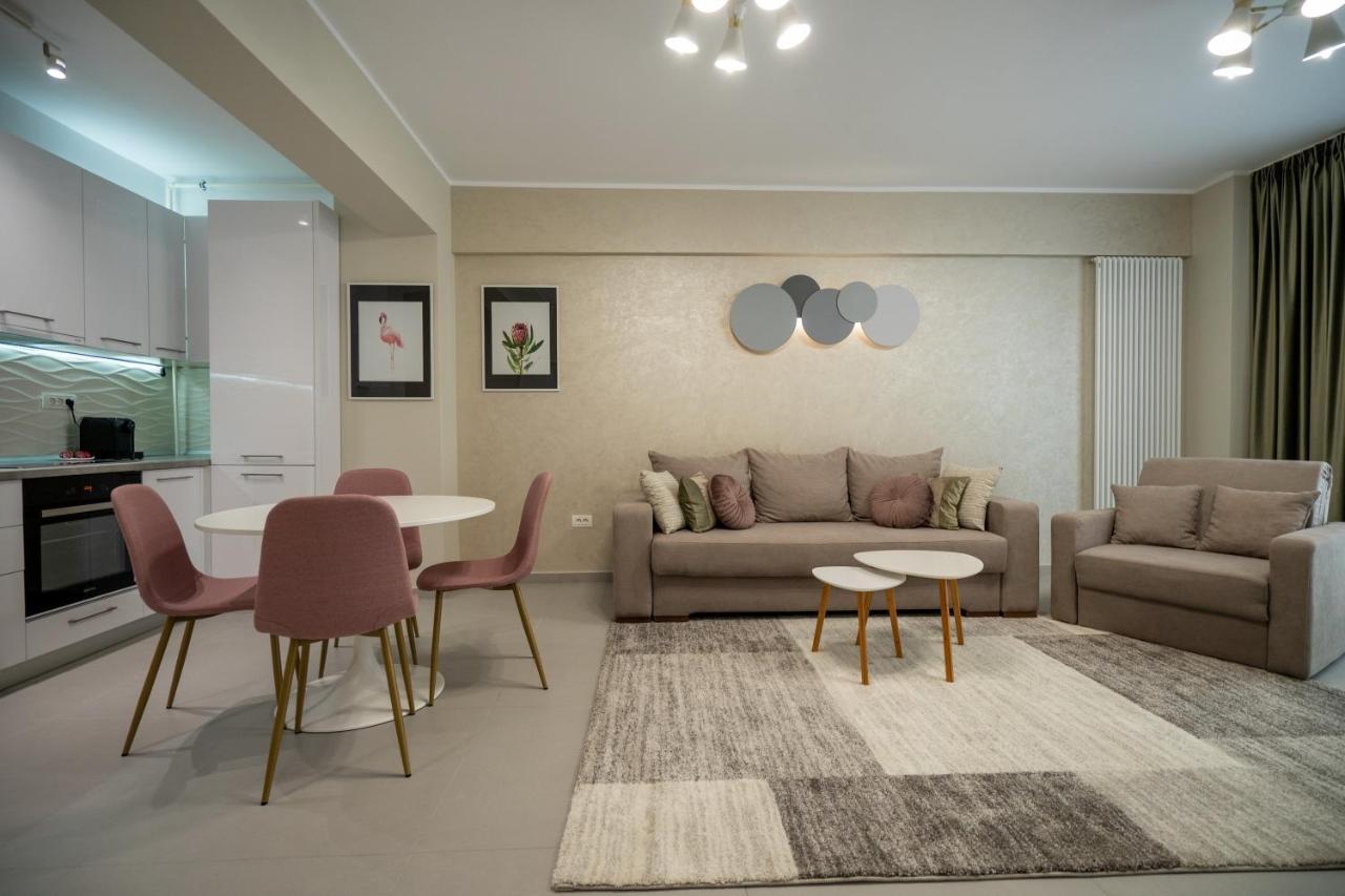 Moonlight Mamaia Apartments Екстер'єр фото