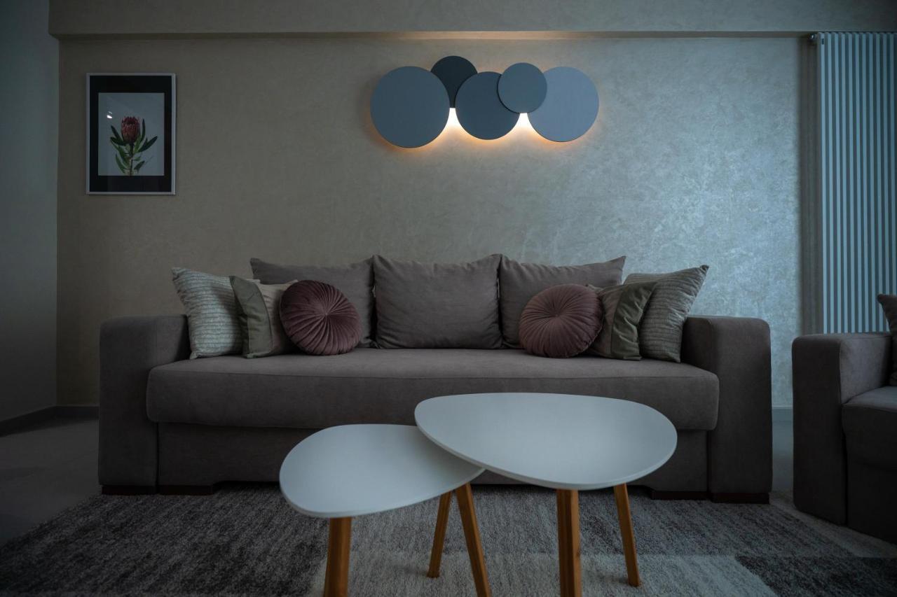 Moonlight Mamaia Apartments Екстер'єр фото