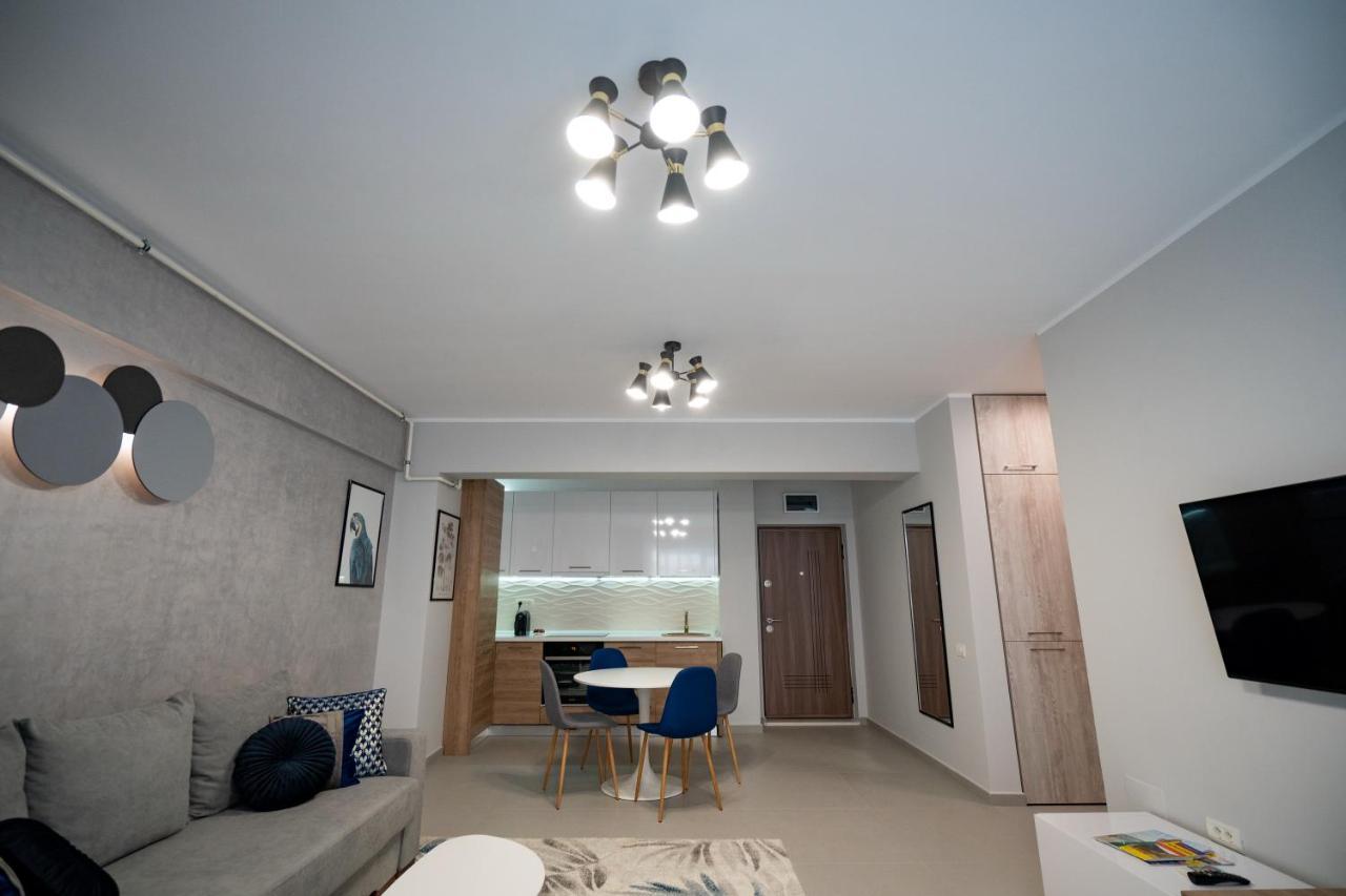 Moonlight Mamaia Apartments Екстер'єр фото
